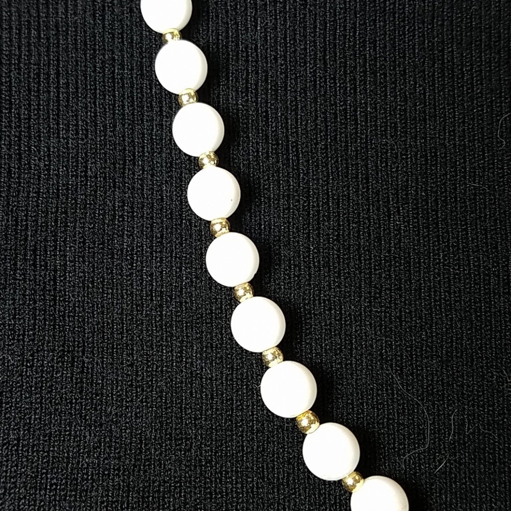Beaded Necklace - Picture 2 of 3